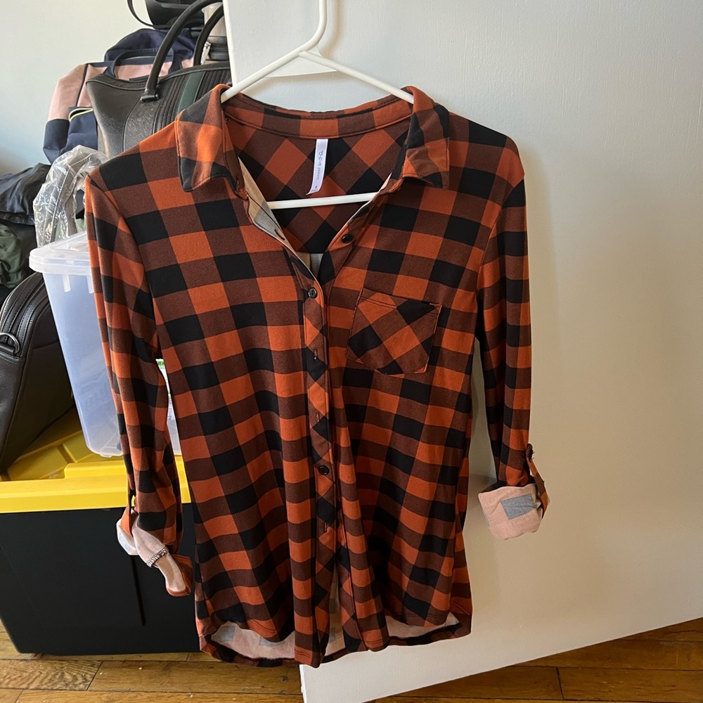 NWOT D.n.a couture size S button up